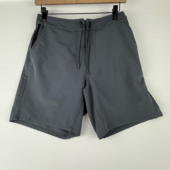 Ten Thousand Men’s Hybrid Training Shorts – S/M – Gray – Lined Performance - Picture 2 of 6